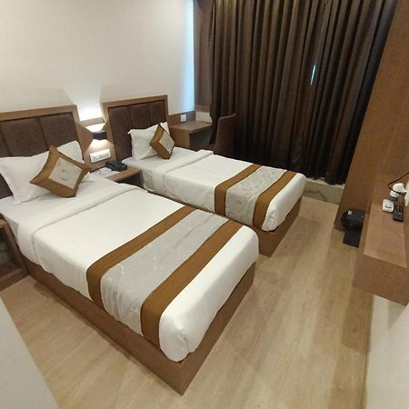 Hotel Beverly Palace Santacruz - Near Bkc - Mumbai Airport T1 Ngoại thất bức ảnh