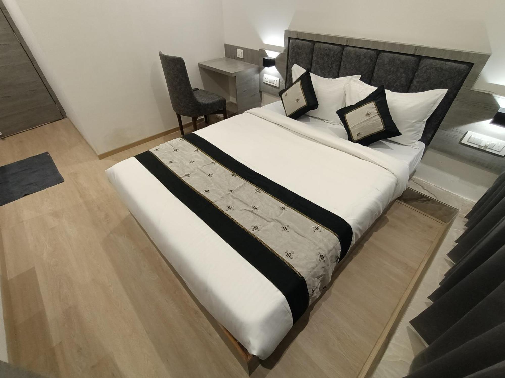 Hotel Beverly Palace Santacruz - Near Bkc - Mumbai Airport T1 Ngoại thất bức ảnh