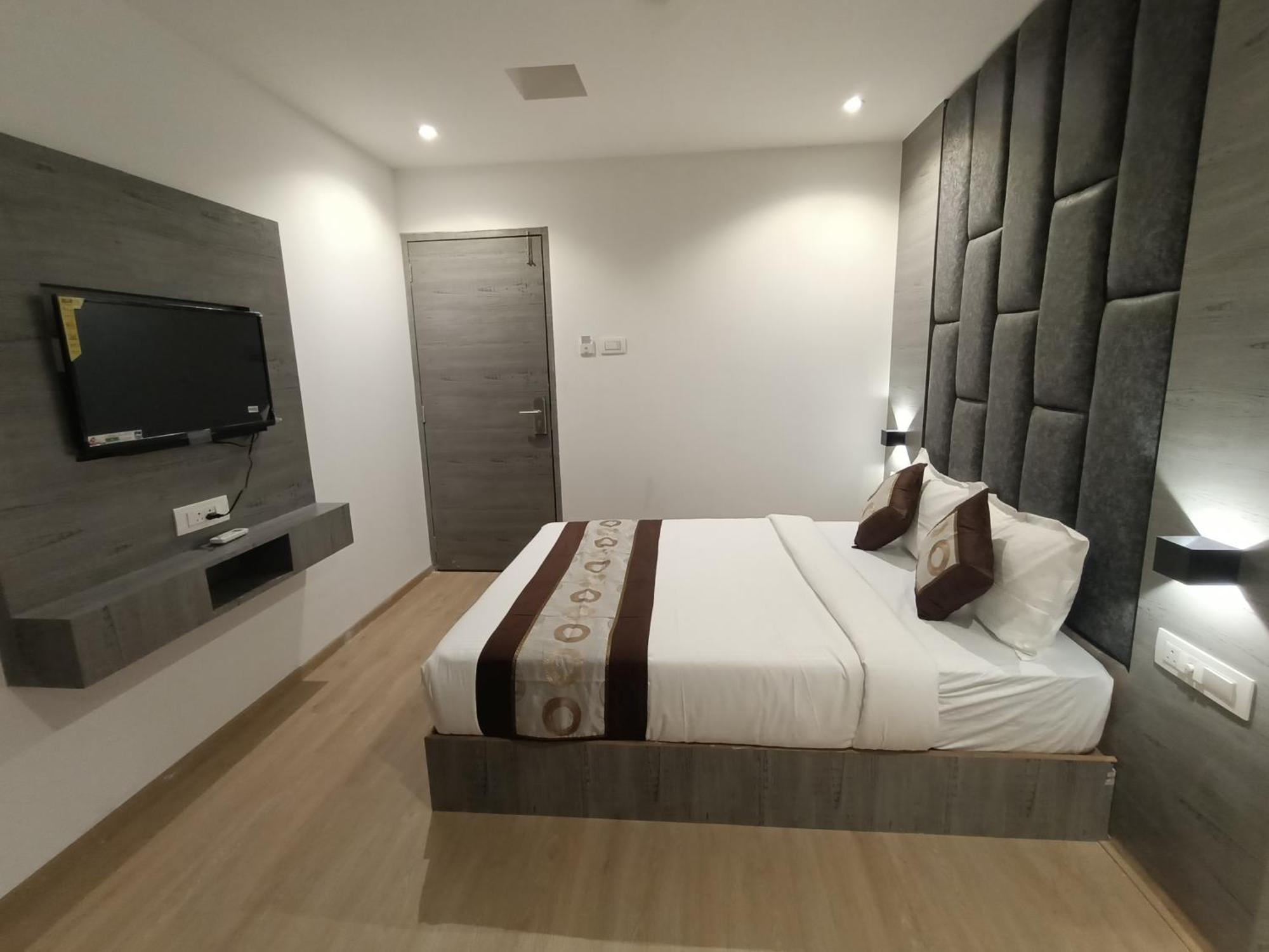 Hotel Beverly Palace Santacruz - Near Bkc - Mumbai Airport T1 Ngoại thất bức ảnh