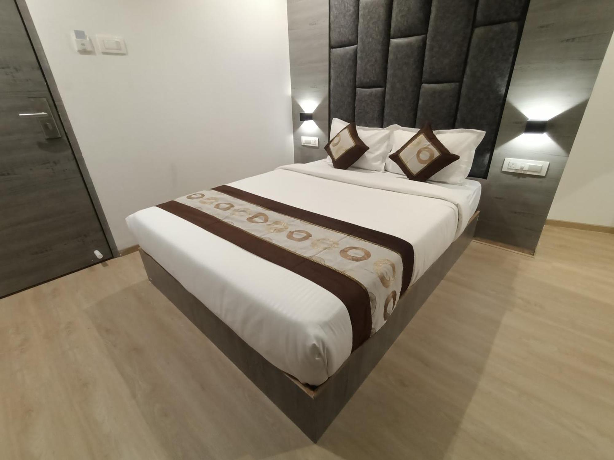 Hotel Beverly Palace Santacruz - Near Bkc - Mumbai Airport T1 Ngoại thất bức ảnh