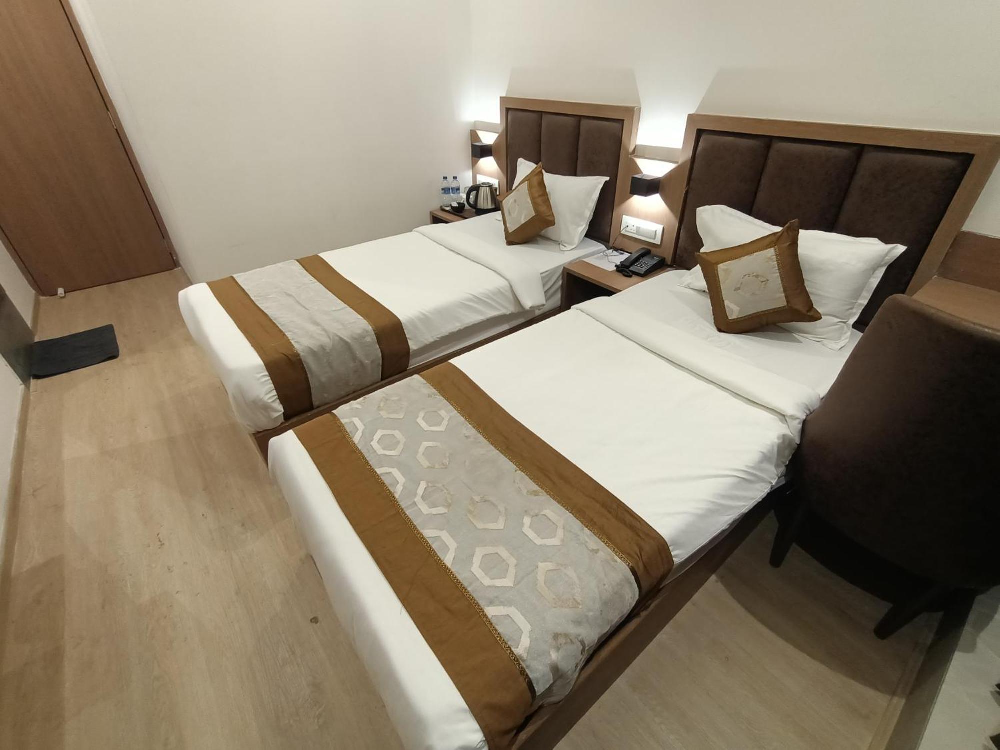 Hotel Beverly Palace Santacruz - Near Bkc - Mumbai Airport T1 Ngoại thất bức ảnh