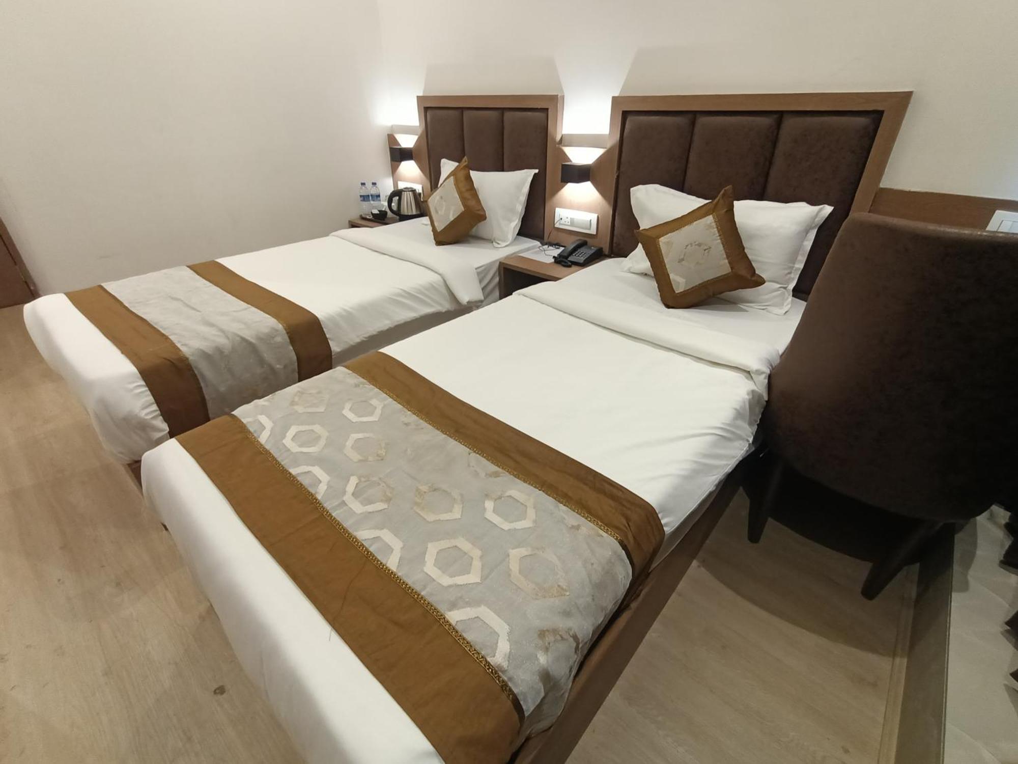 Hotel Beverly Palace Santacruz - Near Bkc - Mumbai Airport T1 Ngoại thất bức ảnh